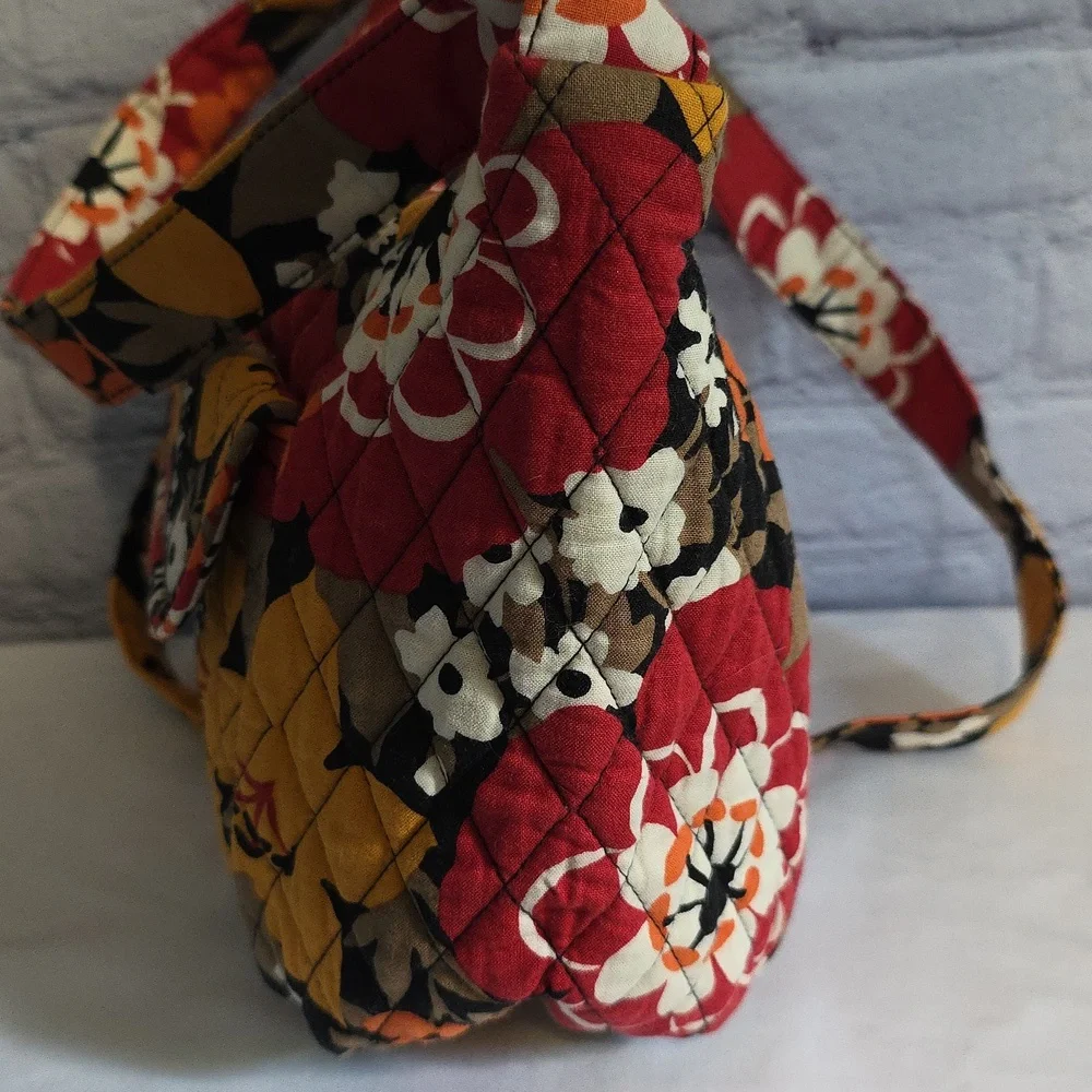 Vera Bradley retired "Bittersweet" pattern Clare crossbody bag - Picture 11 of 12